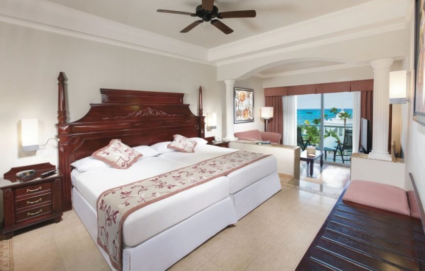 Riu Palace Las Americas – All Inclusive trip w/air for 2 Adults (8 days-7 nights) -Adults Only