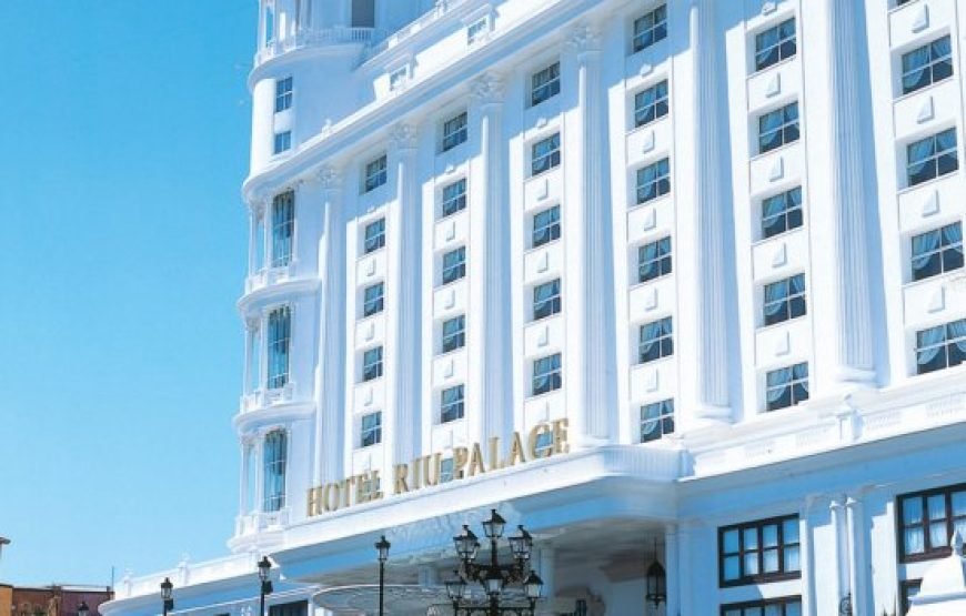 Riu Palace Las Americas – All Inclusive trip w/air for 2 Adults (8 days-7 nights) -Adults Only
